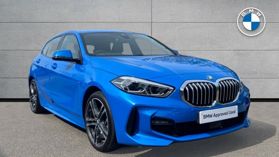 Compare BMW 1 Series 118I M Sport HV73SKN Blue
