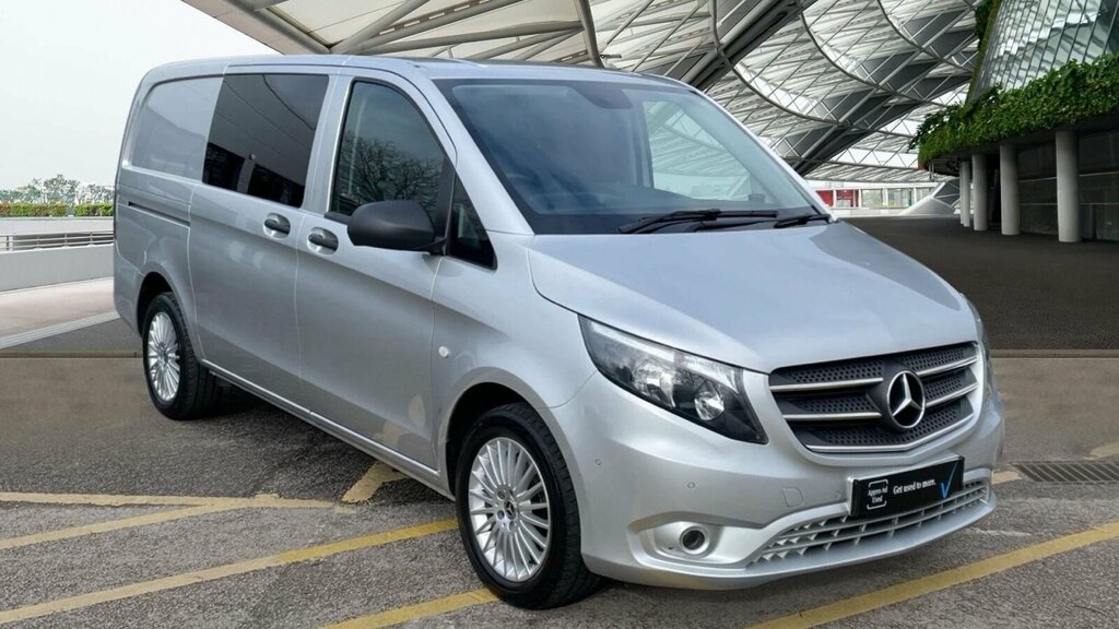 Compare Mercedes-Benz Vito 119 Crew Van Premium L2 DK20RSO Silver
