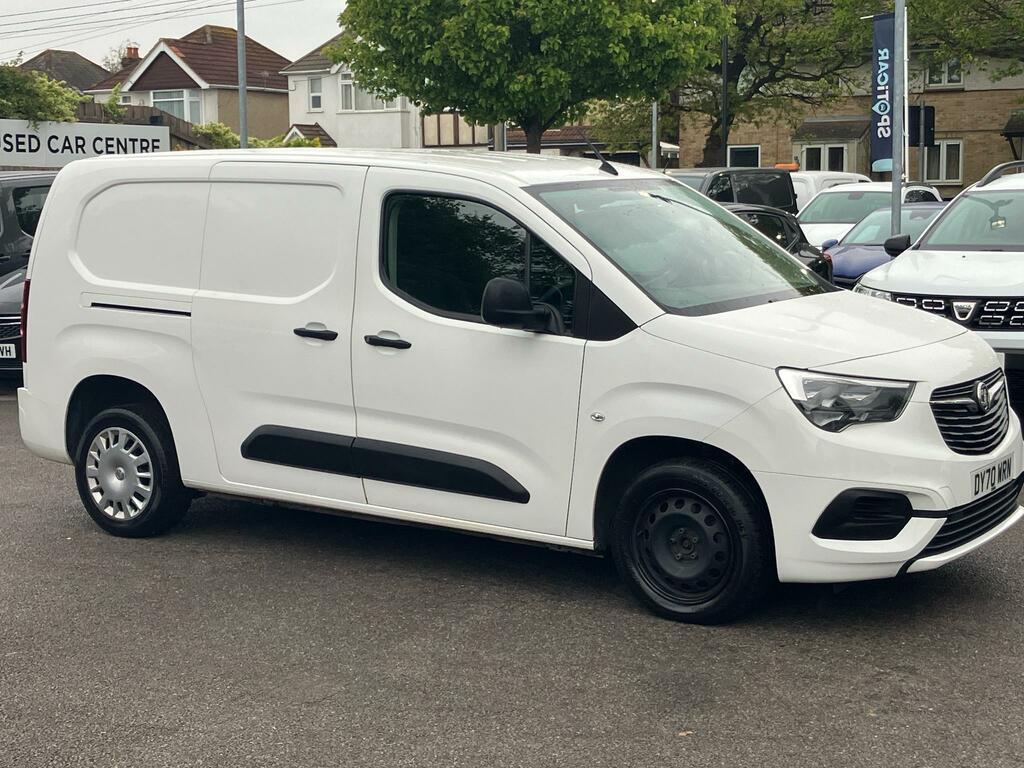 Compare Vauxhall Combo 1.5 Turbo D 2300 Sportive L2 H1 Euro 6 Ss DY70WRN White