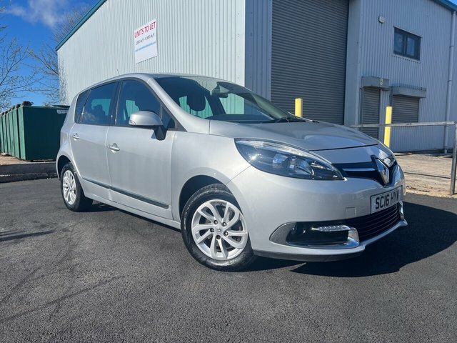 Compare Renault Scenic 1.6 Dynamique Nav Dci 130 Bhp SC16HYW Silver