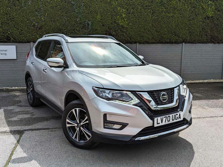 Compare Nissan X-Trail 202070, 1.3 Dig-t N-connecta 7 Seat Dct LV70UGA Silver