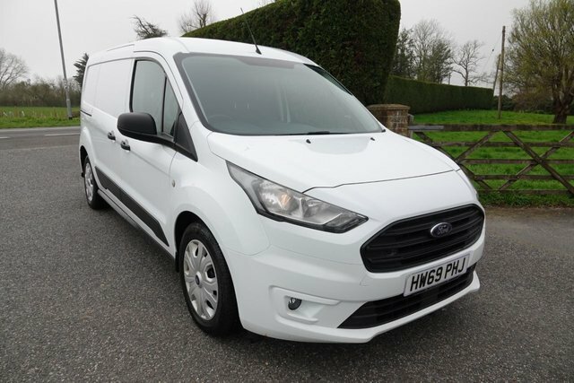 Compare Ford Transit Connect Connect 1.5 230 Trend Dciv Tdci 100 Bhp HW69PHJ White