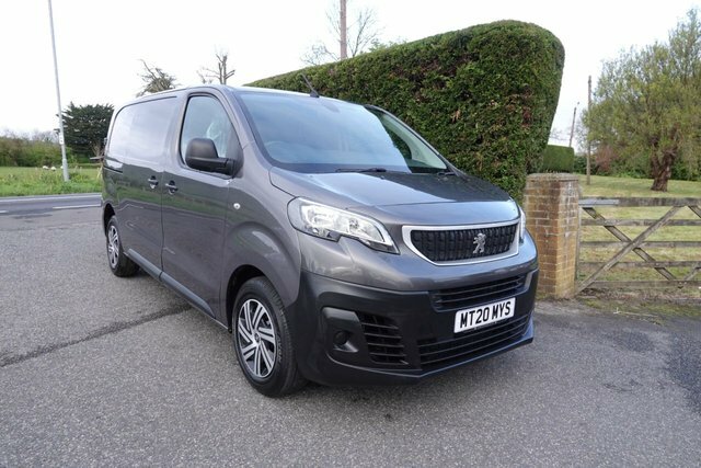 Compare Peugeot Expert 1400 Professional 2.0 Hdi 120Ps MT20MYS Grey