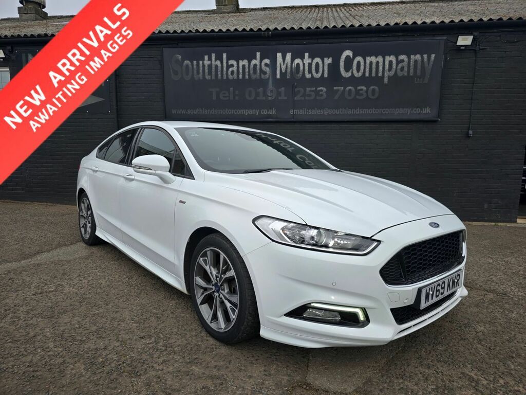 Ford Mondeo 2.0 St-line Tdci 148 Bhp White #1