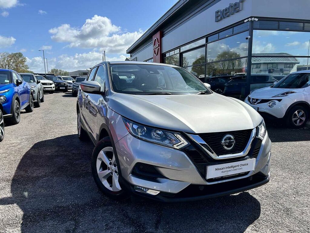 Compare Nissan Qashqai 1.3 Dig-t 158Ps Acenta Xtronic DX21YZD Silver