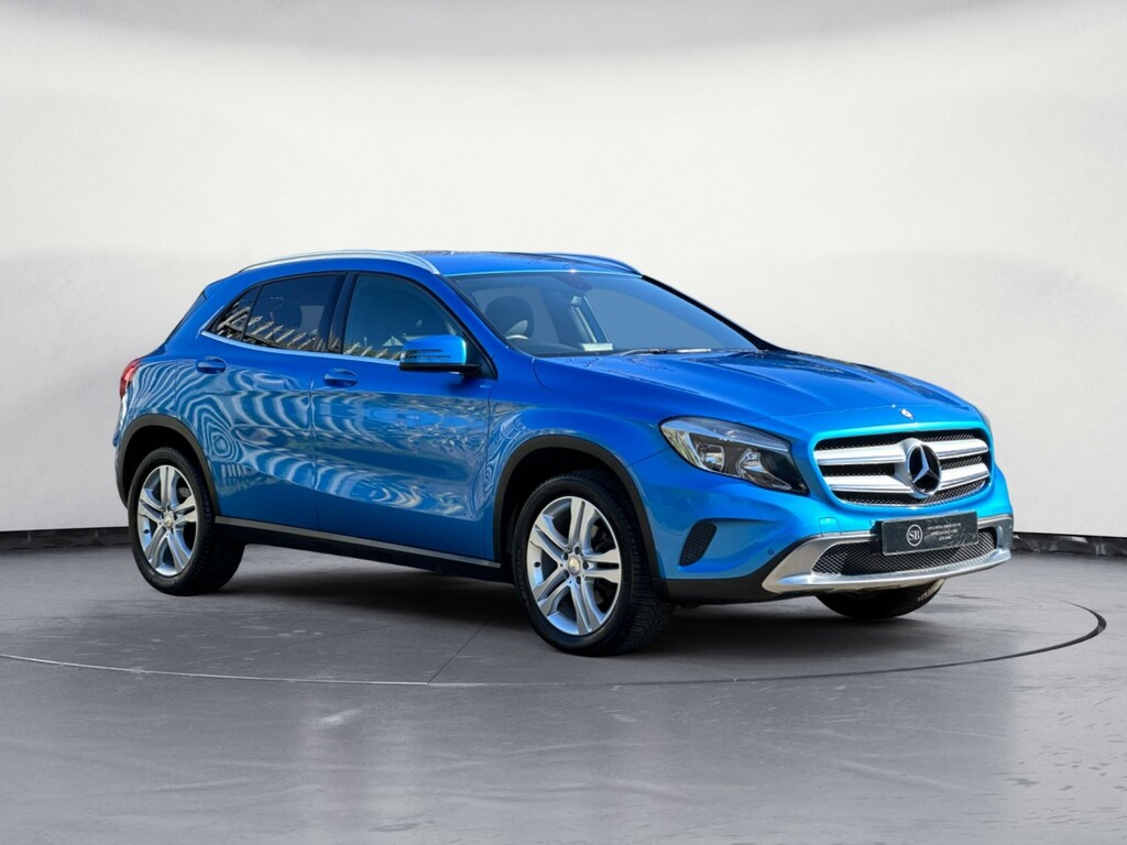 Mercedes-Benz GLA Class Estate Blue #1