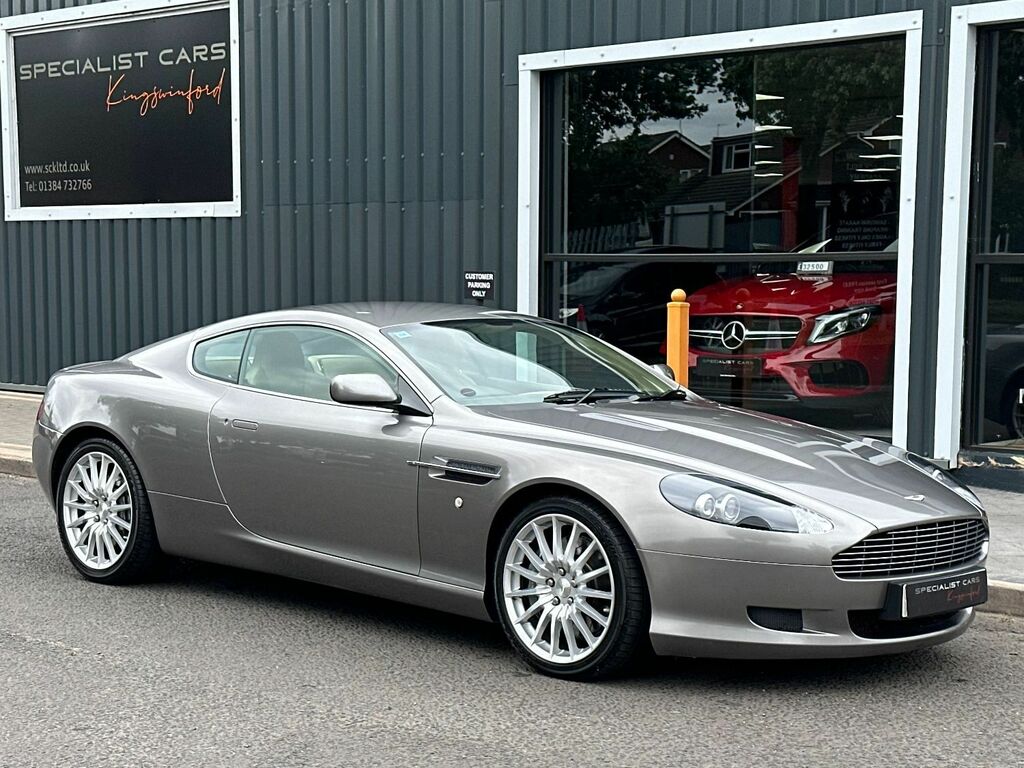 Compare Aston Martin DB9 Coupe RRT588 Silver