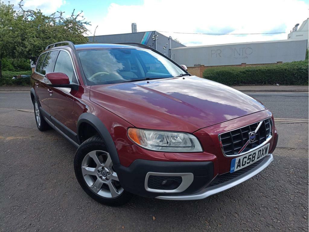 Compare Volvo XC70 2.4 D5 Se Lux Geartronic Awd Euro 4 AG58DXW Red