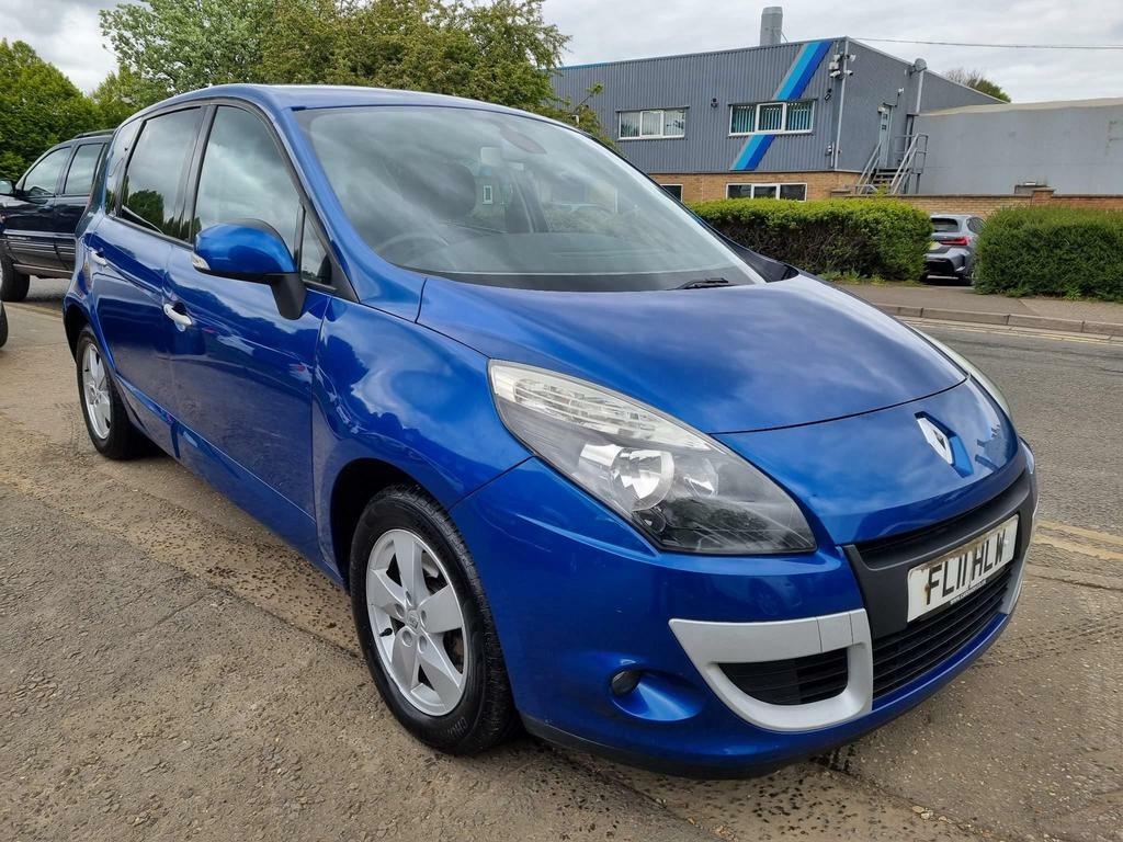 Compare Renault Scenic 1.5 Dci Dynamique Tomtom Euro 5 FL11HLW Blue