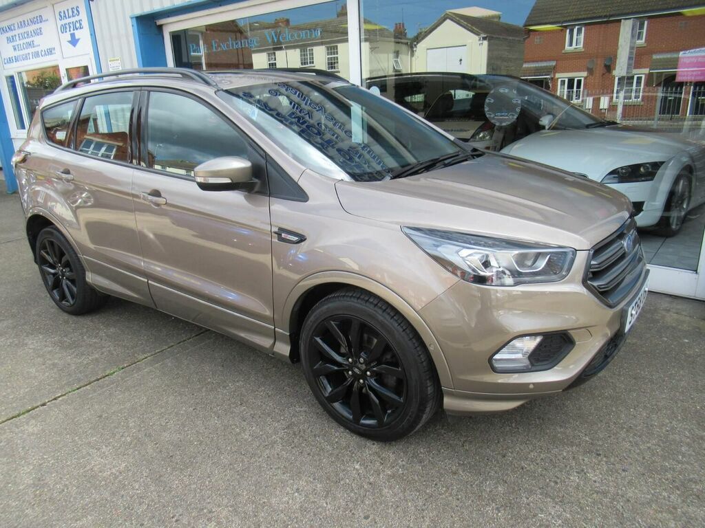 Compare Ford Kuga Kuga St-line X ST68OSF Silver