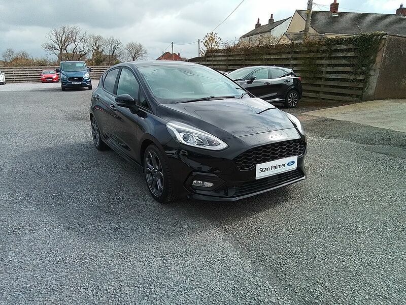 Compare Ford Fiesta 1.0 Ecoboost 95 St-line Edition WV70EEJ Black