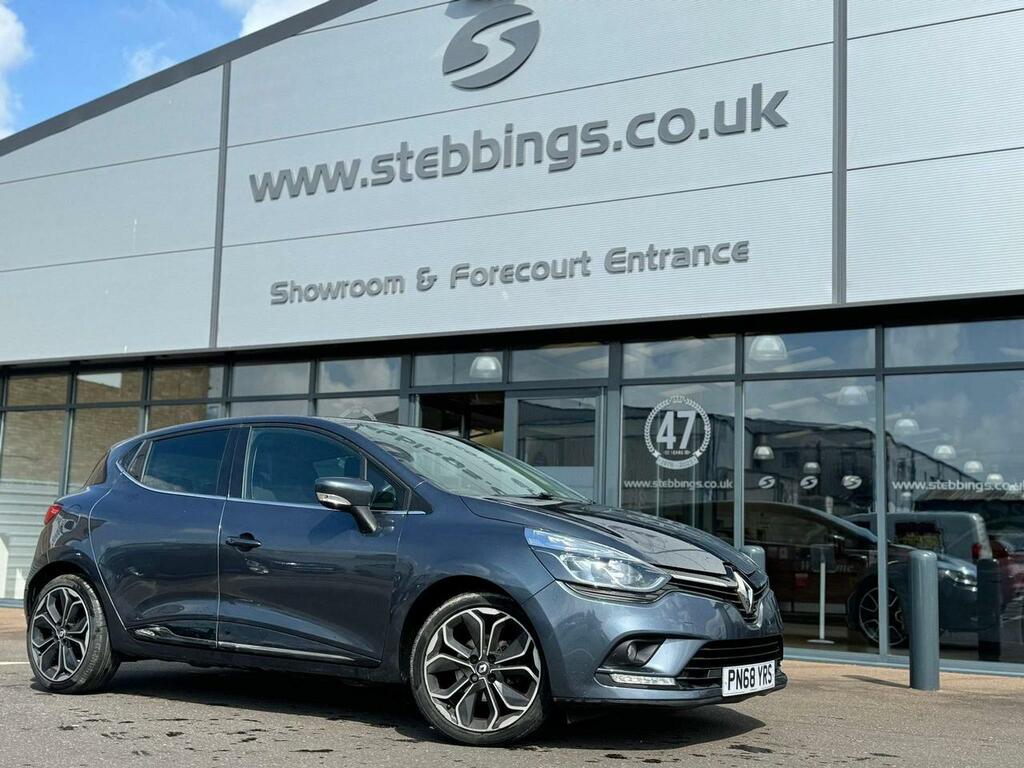 Compare Renault Clio 1.5 Dci Iconic Euro 6 Ss PN68YRS 