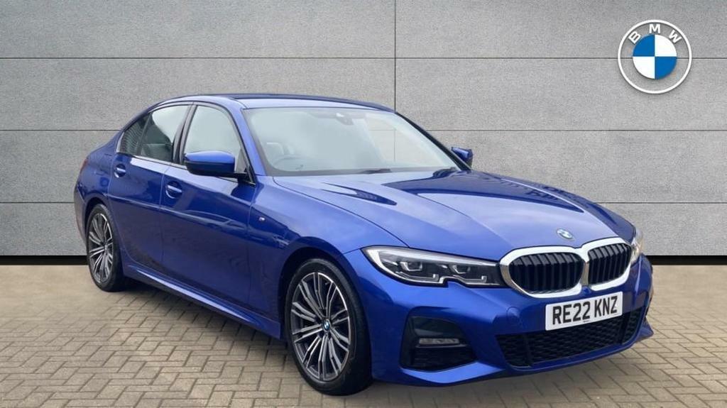 Compare BMW 3 Series 318I M Sport Saloon RE22KNZ Blue