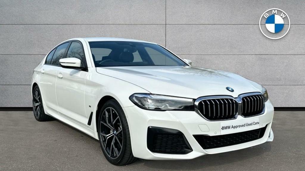 Compare BMW 5 Series 520D M Sport Saloon PO70DZX White