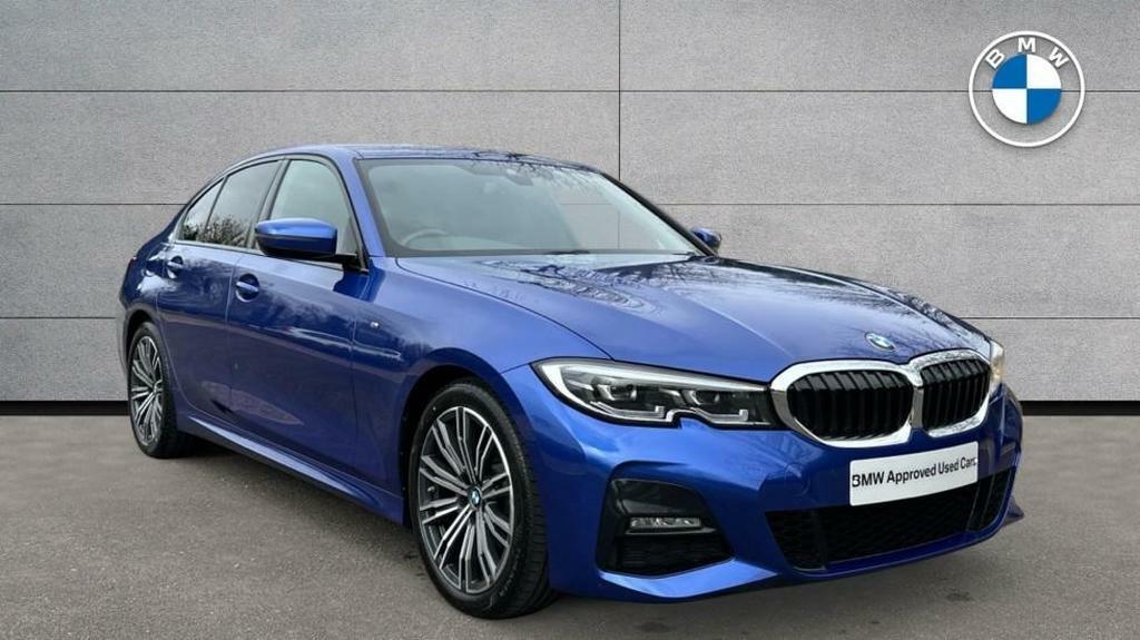 Compare BMW 3 Series 320I M Sport Saloon LV71JXS Blue