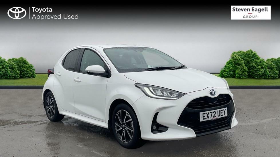 Compare Toyota Yaris 1.5 Vvt-h Design E-cvt Euro 6 Ss EX72UEY White