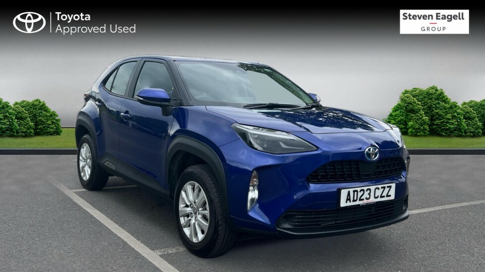 Compare Toyota Yaris Cross 1.5 Vvt-h Icon E-cvt Euro 6 Ss AD23CZZ Blue