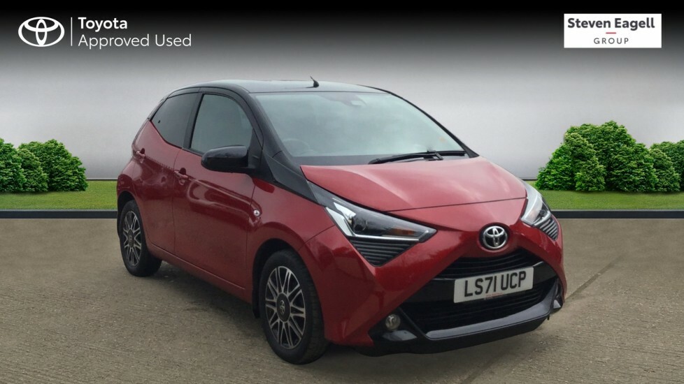 Compare Toyota Aygo 1.0 Vvt-i X-clusiv Euro 6 Ss LS71UCP Red
