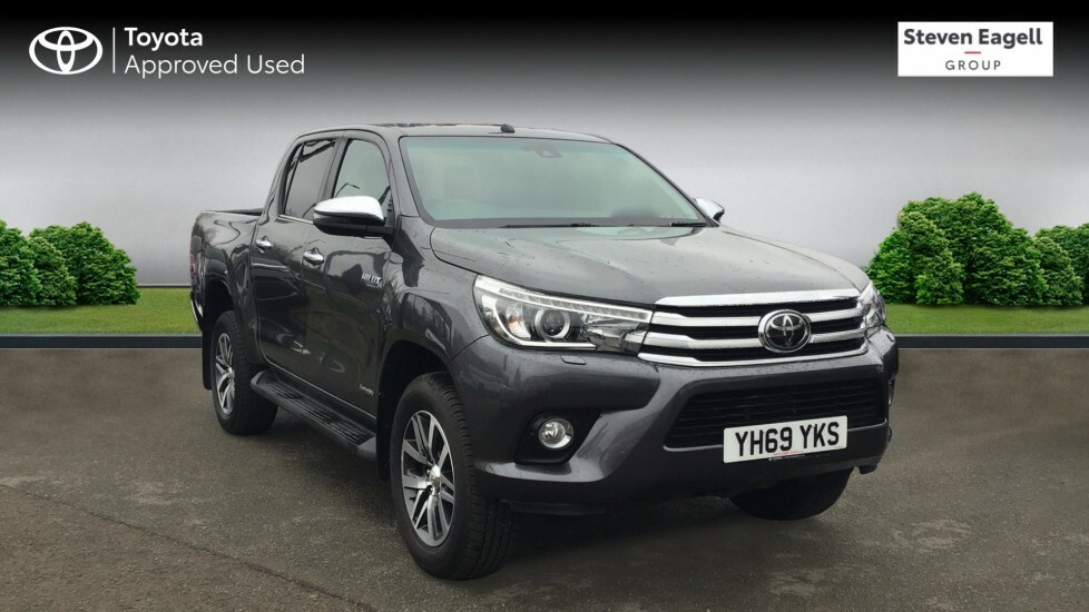 Compare Toyota HILUX 2.4 D-4d Invincible 4Wd Euro 6 Ss Tss YH69YKS Grey