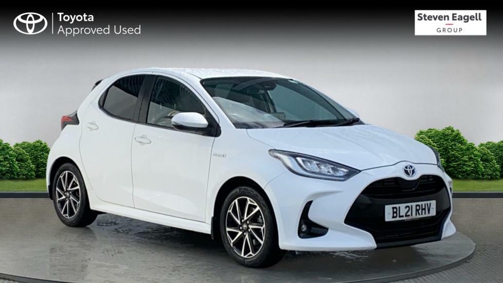 Compare Toyota Yaris 1.5 Vvt-h Design E-cvt Euro 6 Ss BL21RHV White
