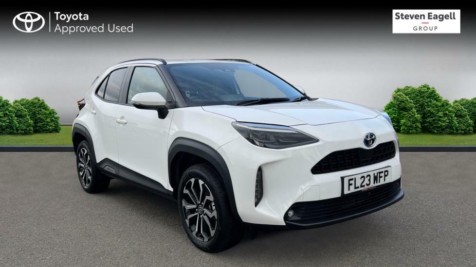 Compare Toyota Yaris Cross 1.5 Vvt-h Design E-cvt Euro 6 Ss FL23WFP White