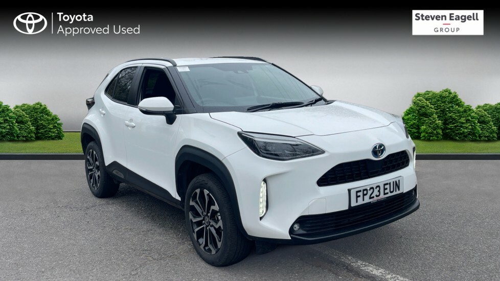 Compare Toyota Yaris Cross 1.5 Vvt-h Design E-cvt Euro 6 Ss FP23EUN White