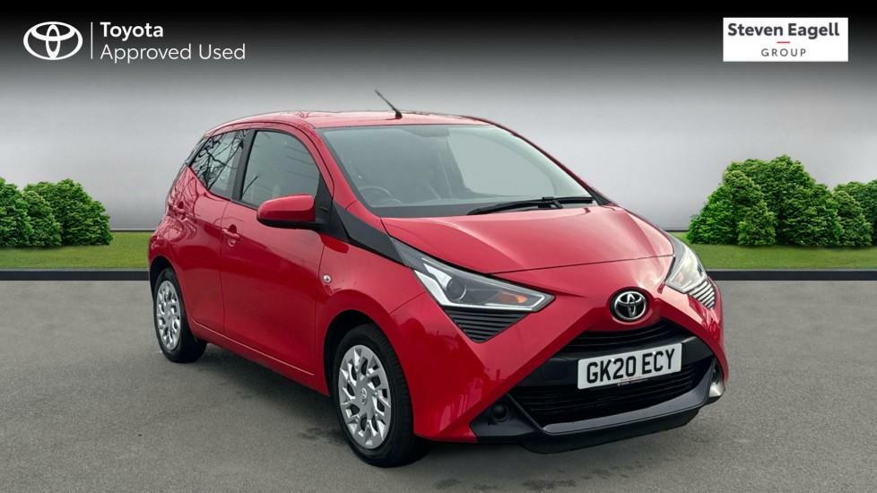 Compare Toyota Aygo 1.0 Vvt-i X-play Euro 6 GK20ECY Red