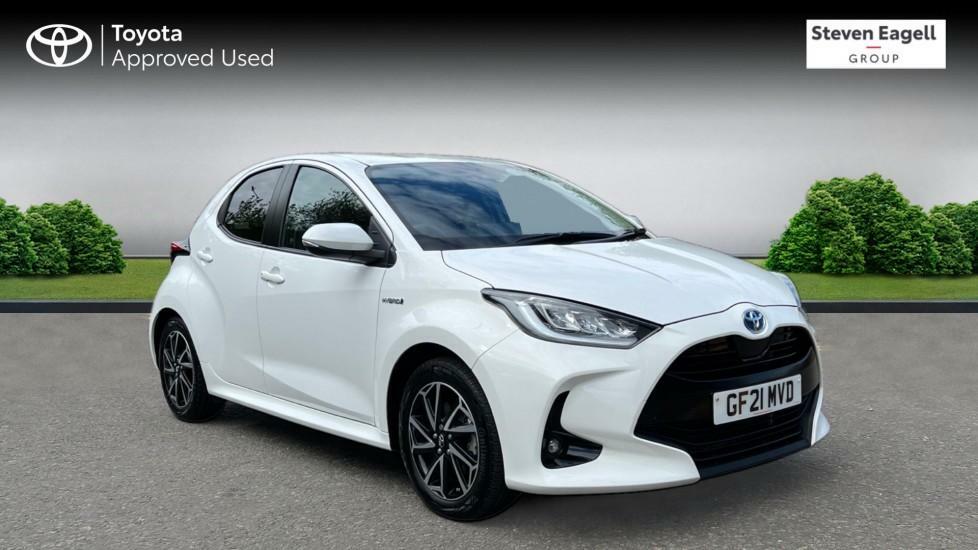 Compare Toyota Yaris Yaris Design Hev Cvt GF21MVD White