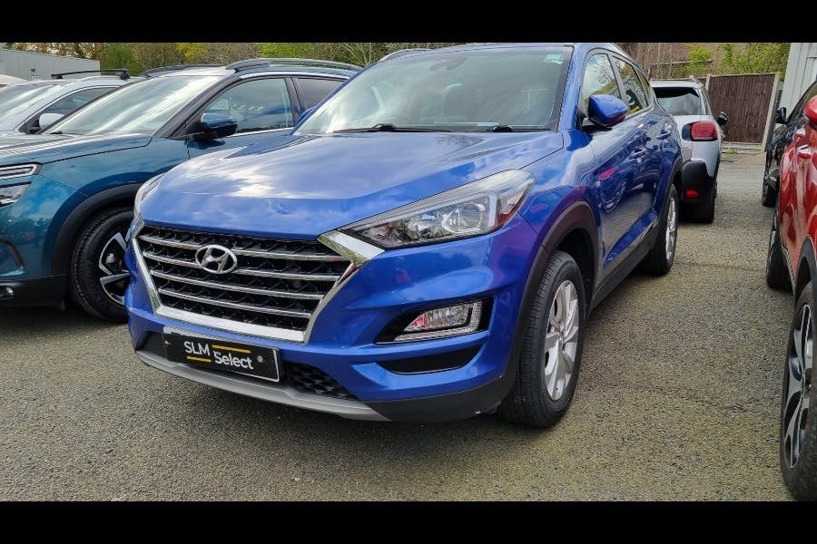 Compare Hyundai Tucson 1.6 Crdi Se Nav Mhev EX70TLU Blue