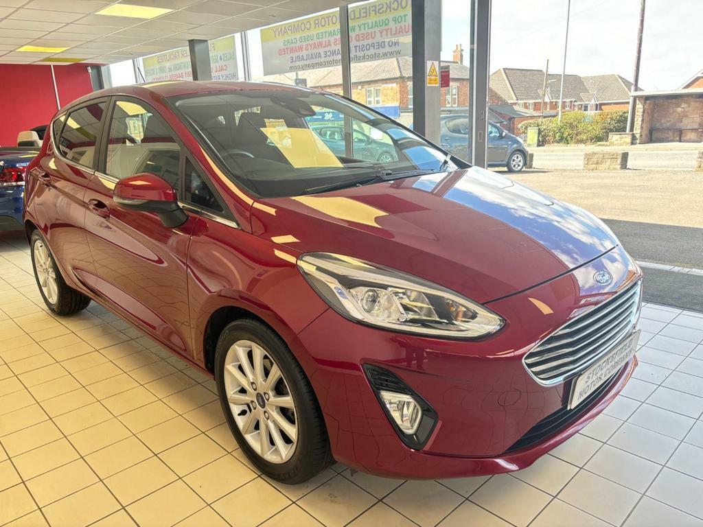 Compare Ford Fiesta 1.0T Ecoboost Titanium Euro 6 Ss  Red