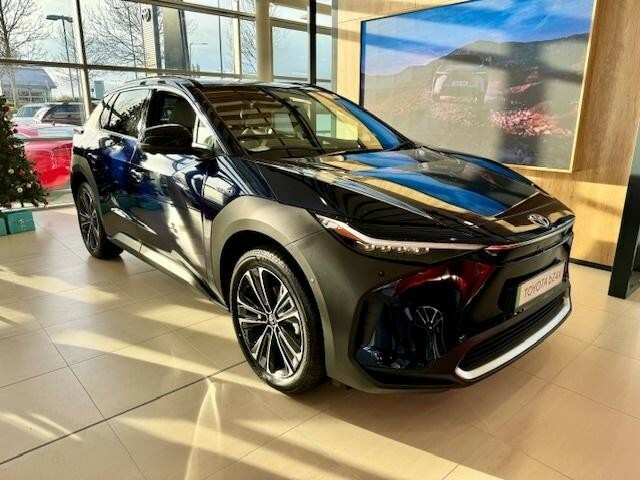 Compare Toyota bZ4X 160Kw Premiere Edition 71.4Kwh NX73XPP Blue