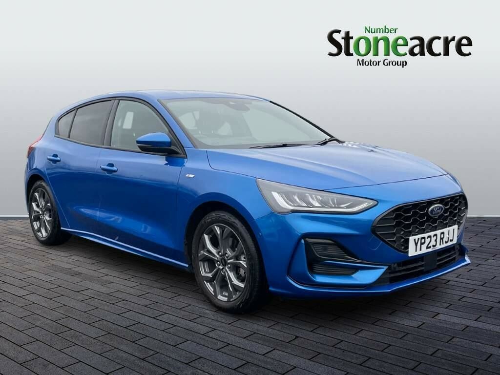 Compare Ford Focus 1.0 Ecoboost St-line Style YP23RJJ Blue