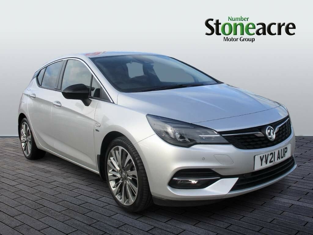 Compare Vauxhall Astra 1.2 Turbo 145 Griffin Edition YV21AUP Silver