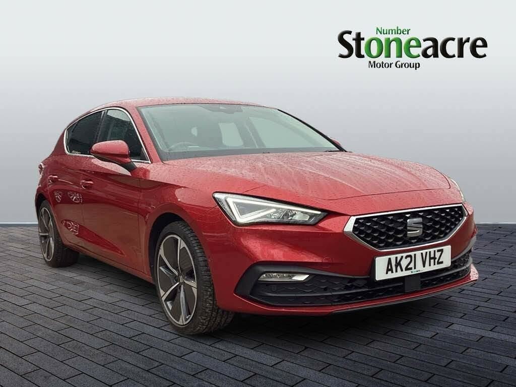 Compare Seat Leon 1.5 Tsi Evo Xcellence Lux Hatchback AK21VHZ Red