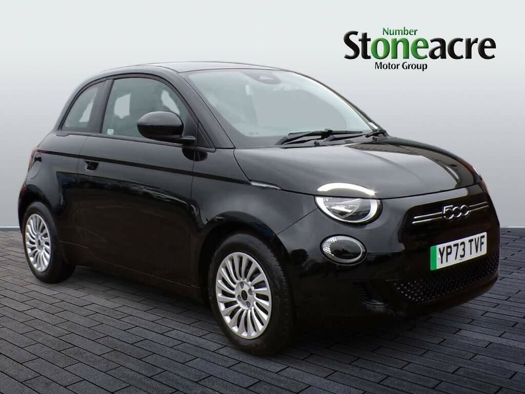 Compare Fiat 500 70Kw Action 24Kwh YP73TVF Black