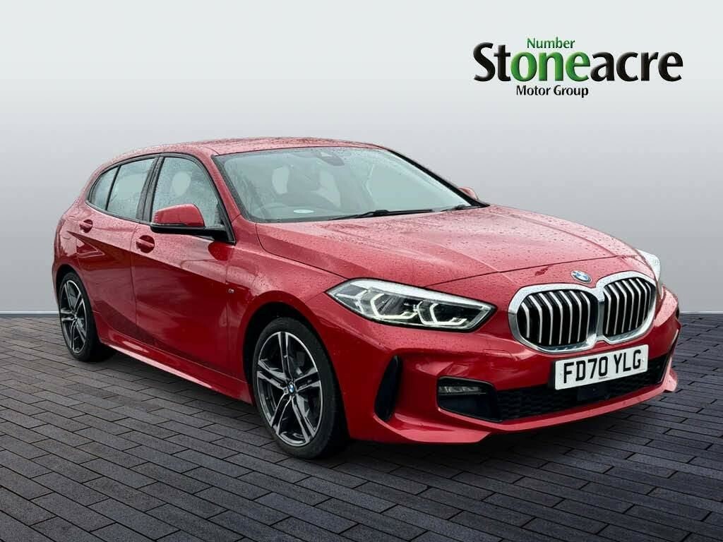 Compare BMW 1 Series Hatchback FD70YLG Red