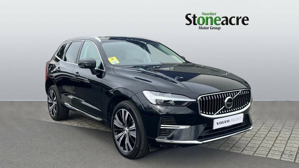 Compare Volvo XC60 2.0H T8 Recharge 18.8Kwh Inscription Pro Awd AF22YVY Black