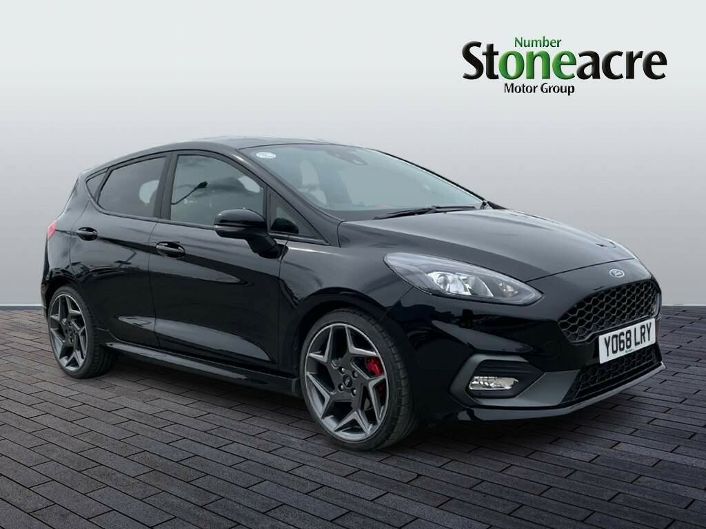 Compare Ford Fiesta 1.5 Ecoboost St-2 Performance Pack YO68LRY Black