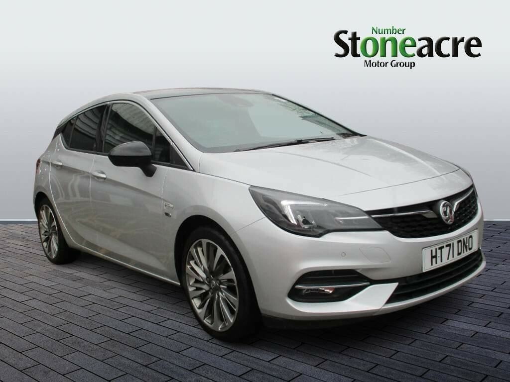 Compare Vauxhall Astra 1.2 Turbo 145 Griffin Edition HT71DNO Silver