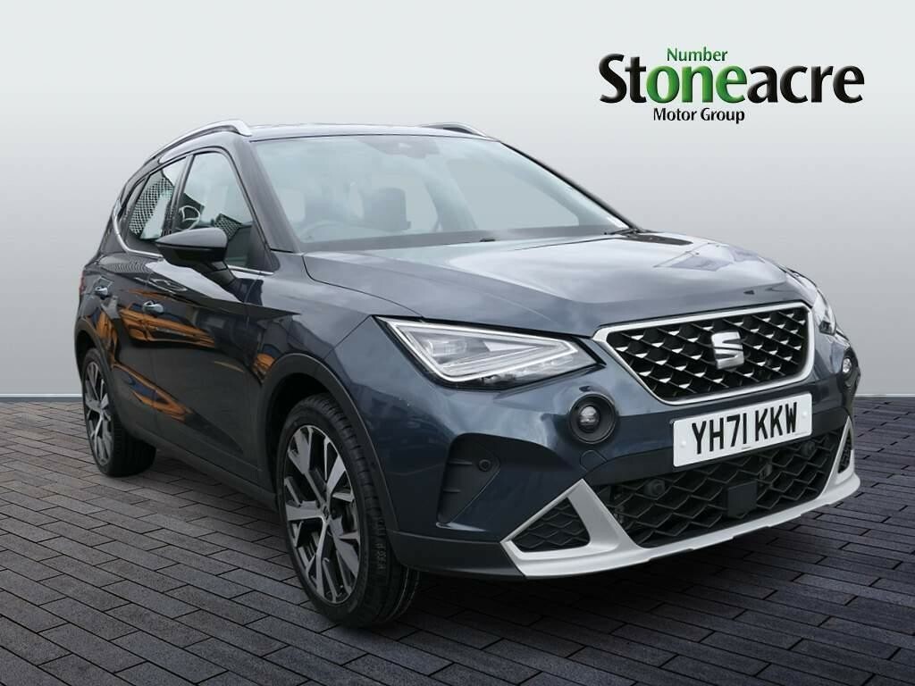 Compare Seat Arona 1.0 Tsi Xperience Lux Euro 6 Ss YH71KKW Grey