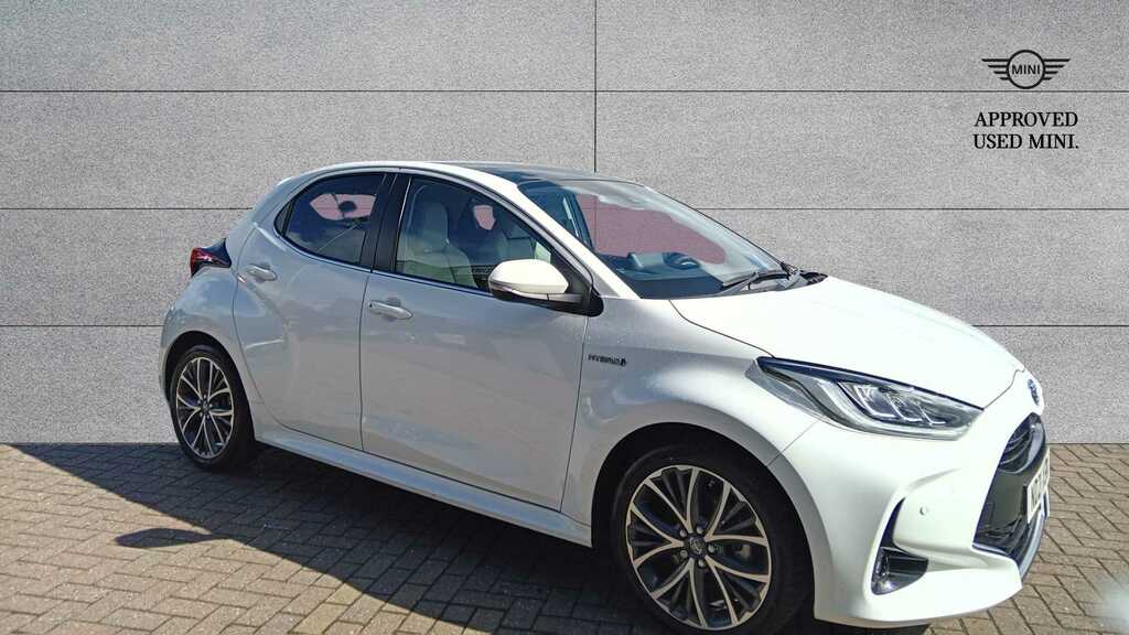 Compare Toyota Yaris 1.5 Hybrid Excel Cvt ND21XBW White