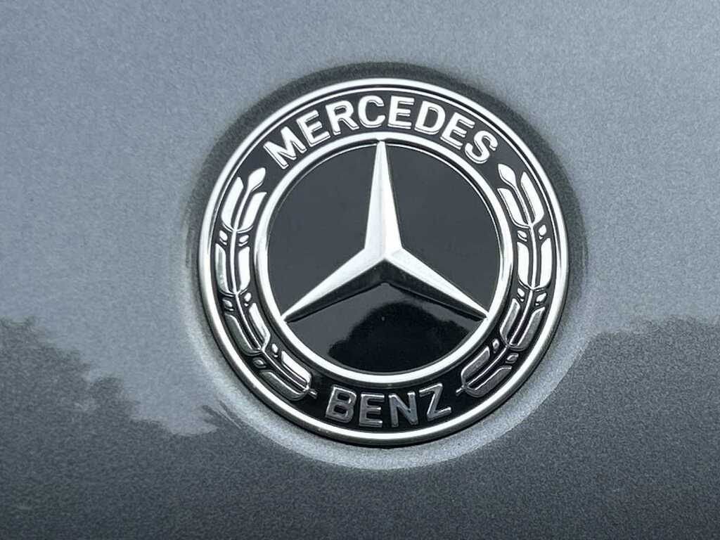 Compare Mercedes-Benz GLC Class Glc 300 Amg Line Premium D 4Matic FP70WFV Grey