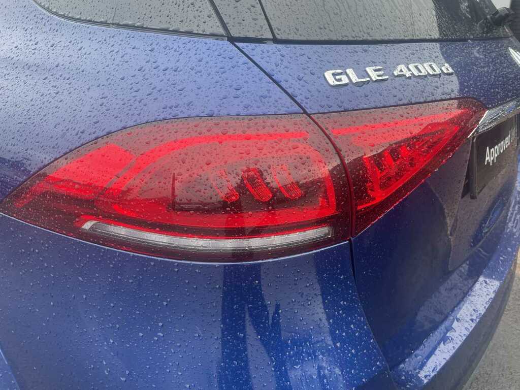 Compare Mercedes-Benz GLE Class Gle 400 Amg Line Premium D 4Matic FL71CCE Blue