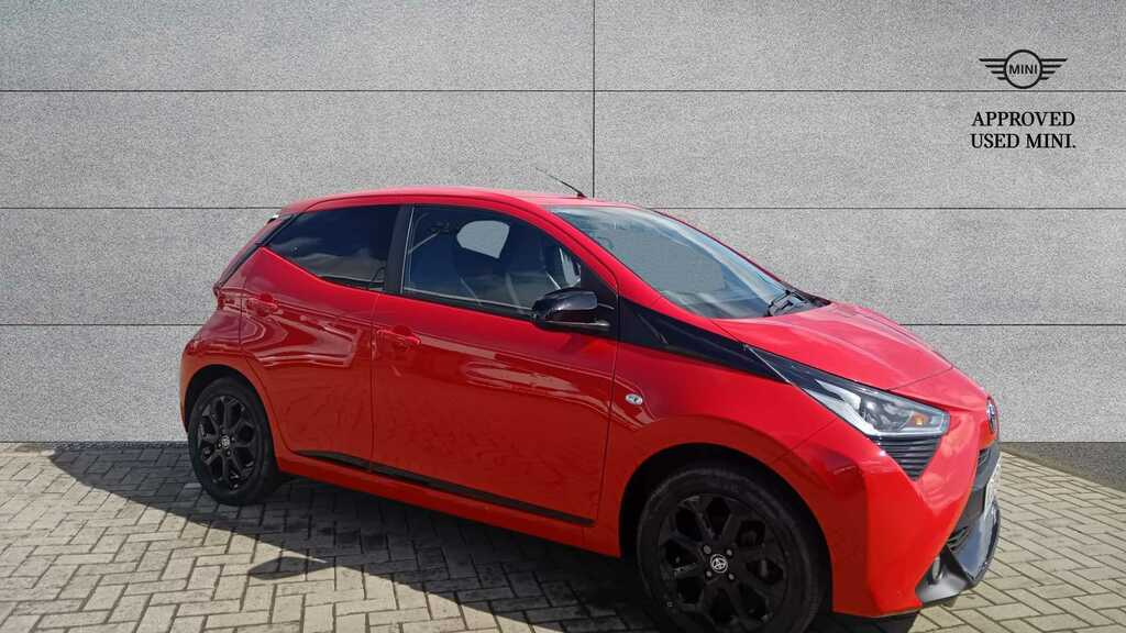 Compare Toyota Aygo 1.0 Vvt-i X-trend NL20GZG Red