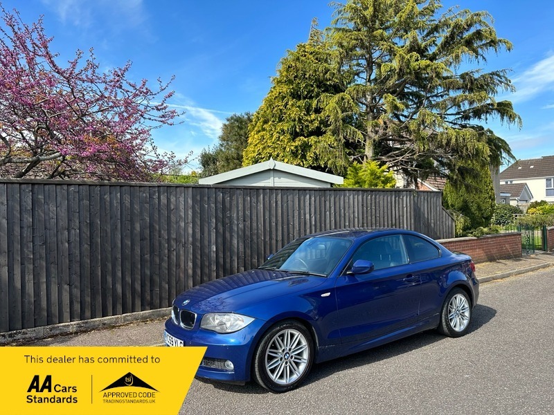 Compare BMW 1 Series 120D M Sport YC59YLG Blue