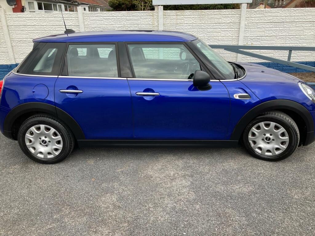 Compare Mini Hatch Hatchback 1.5 5-Door Hatch One 201868 PK68WNX Blue