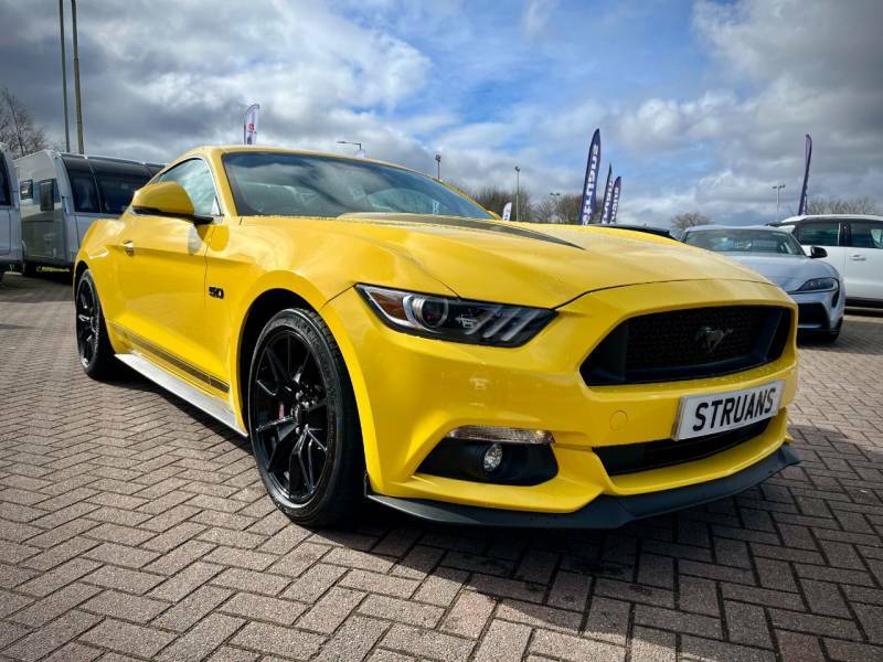 Compare Ford Mustang Gt 5.0 V8 NU67WGO Yellow