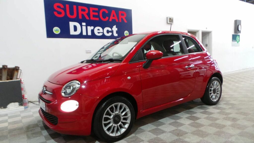 Compare Fiat 500 Hatchback 1.2 MT16TTY Red