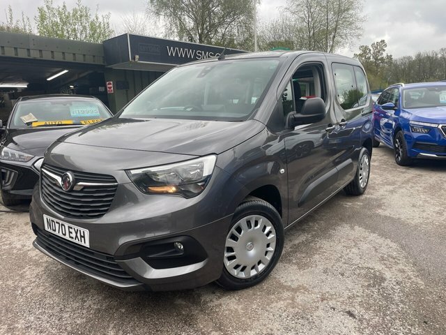 Compare Vauxhall Combo 1.2 Edition Ss 109 Bhp ND70EXH Grey