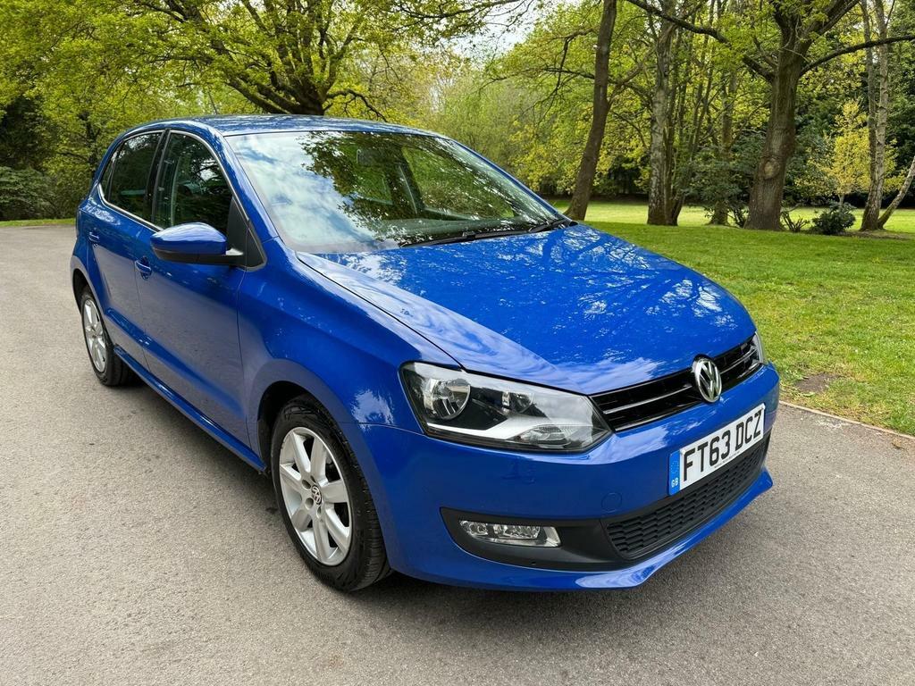 Compare Volkswagen Polo 1.2 Match Edition Euro 5 FT63DCZ Blue